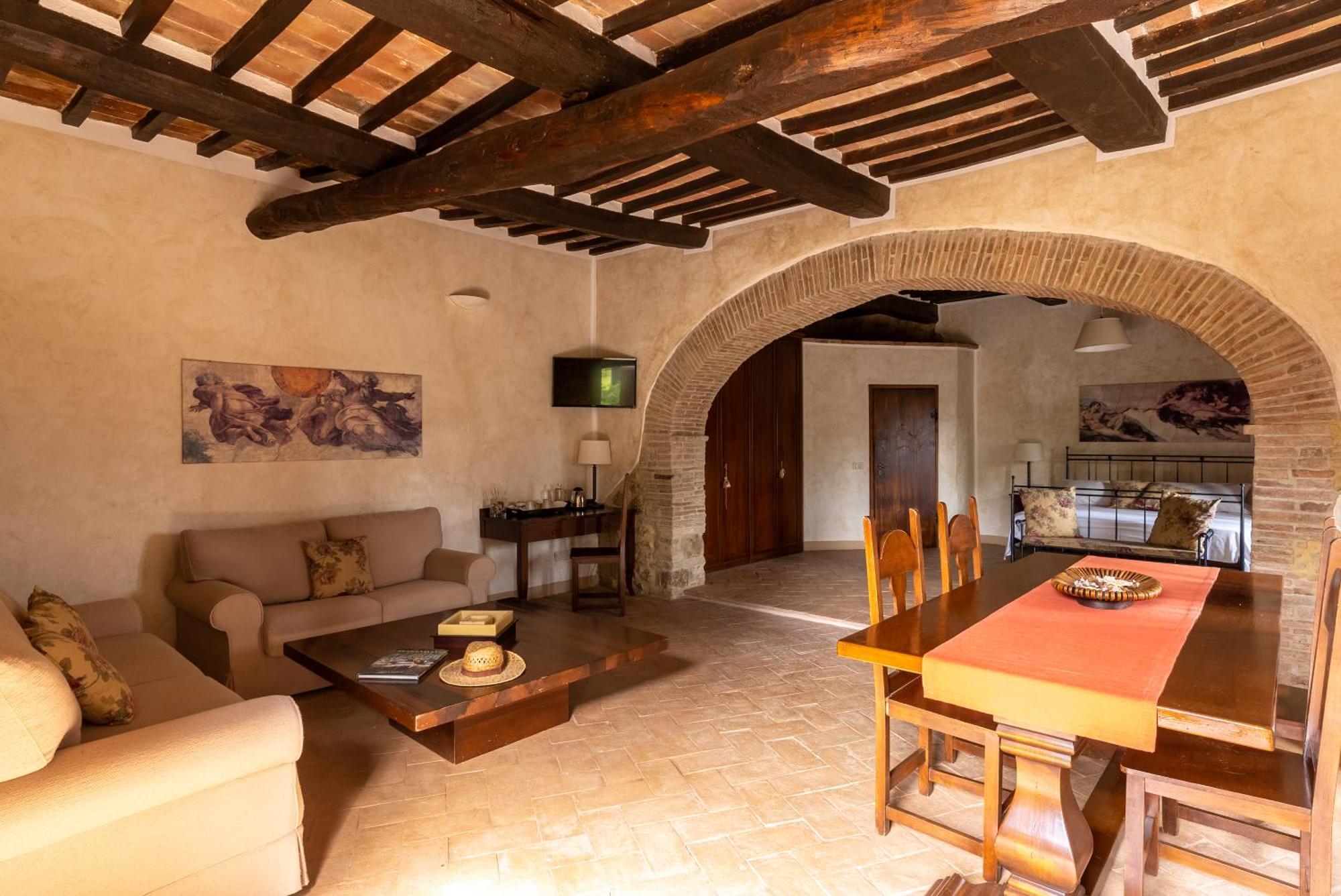 Tenuta Fattoria Vecchia Hotel 3*