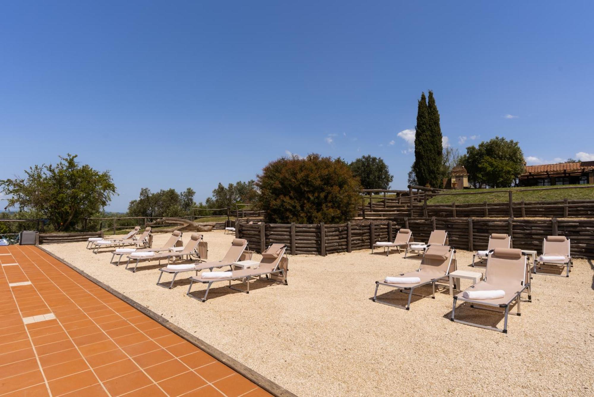 Hotel Tenuta Fattoria Vecchia 3*